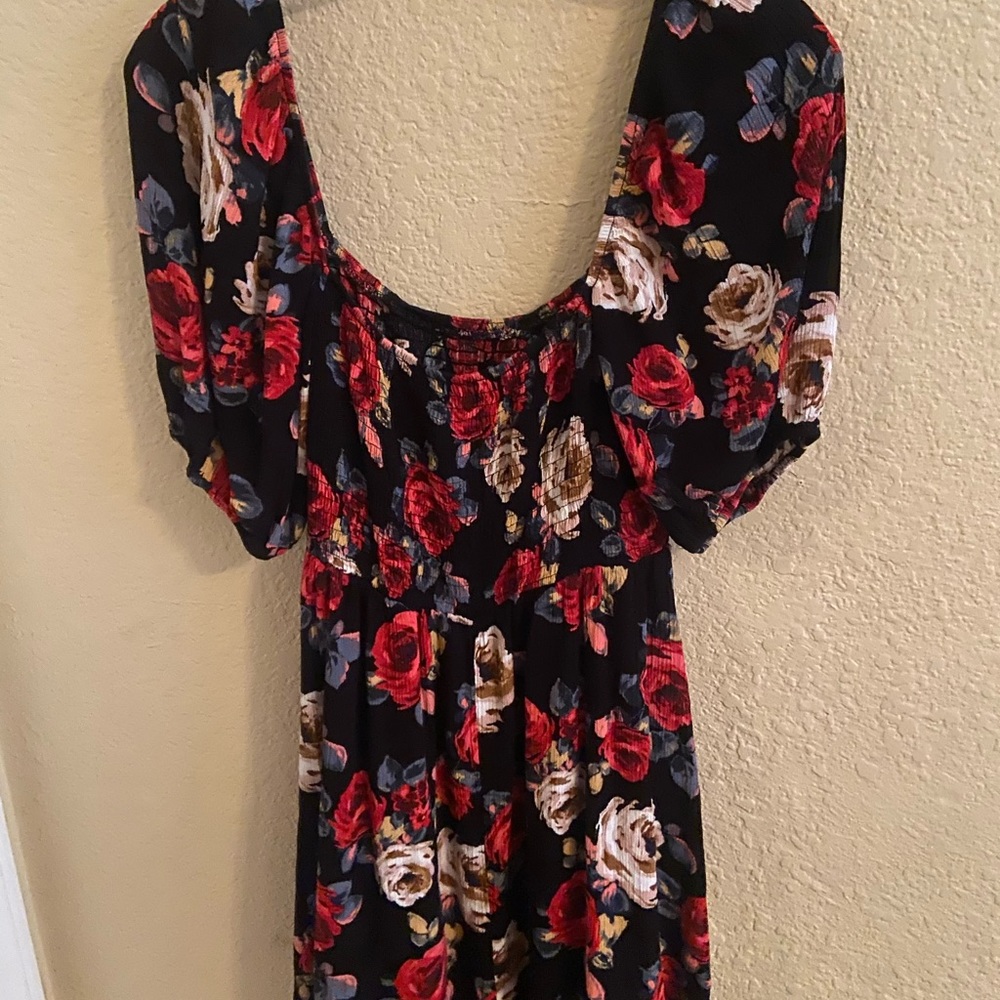Forever 21 Puff Sleeve Mini Floral Dress
